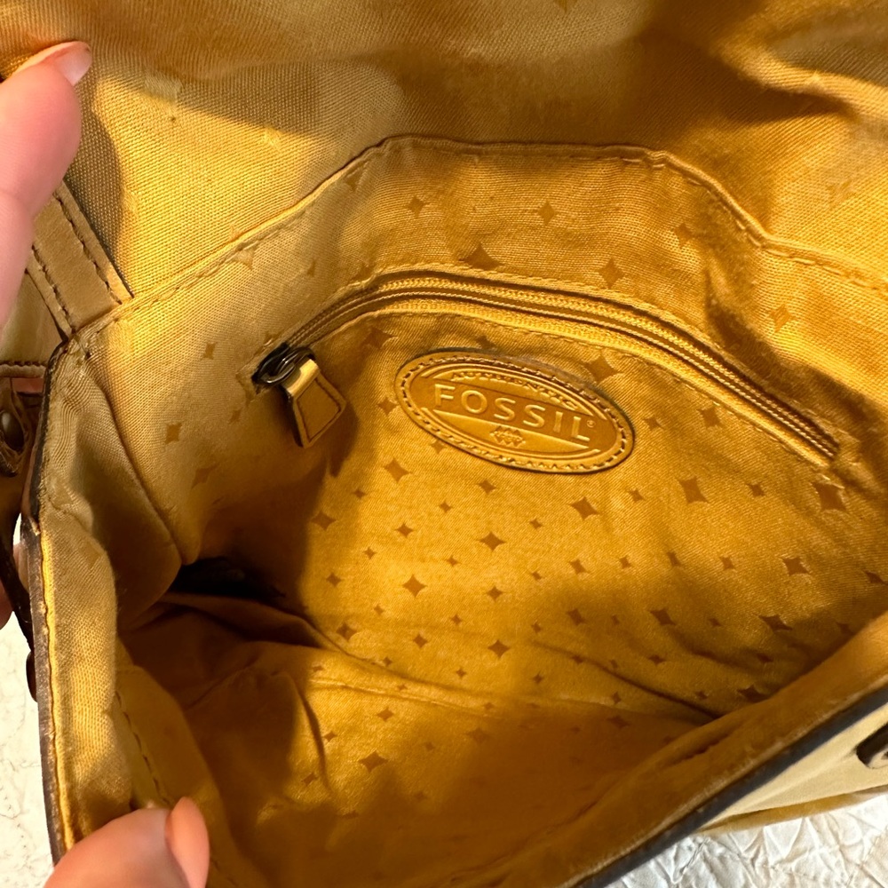Fossil butter Yellow Leather Crossbody Bag - Picture 6 of 7